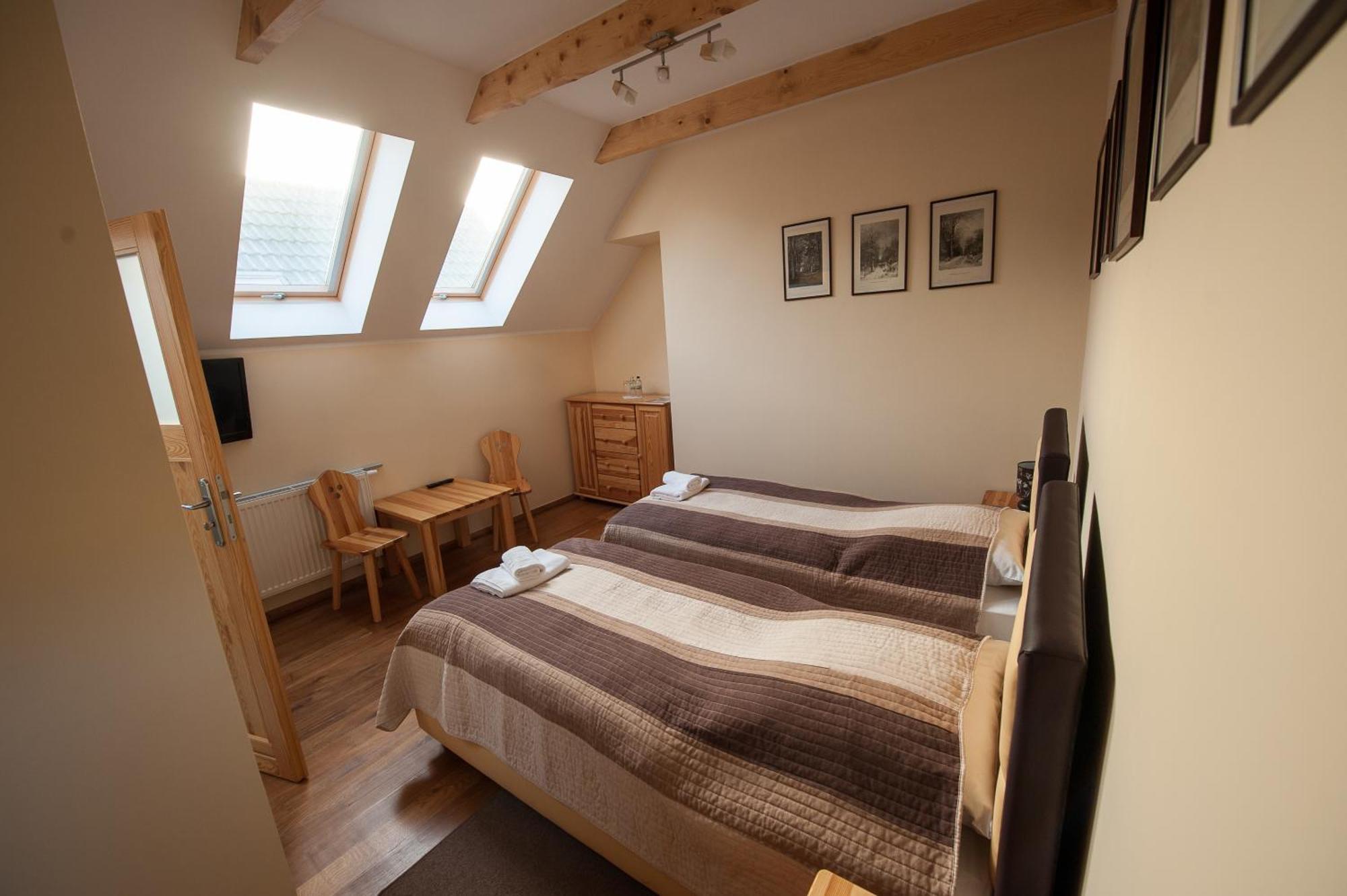 ホテル Siedem Drzew Biskupice  部屋 写真